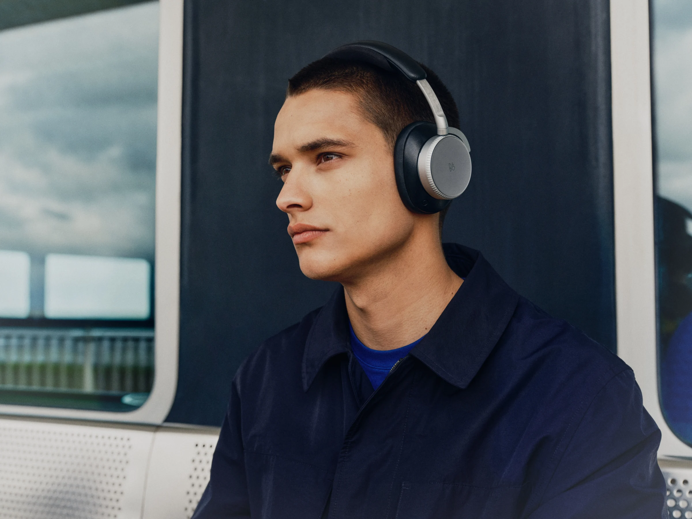 Casque Beoplay H100 Bang & Olufsen en black anthracite