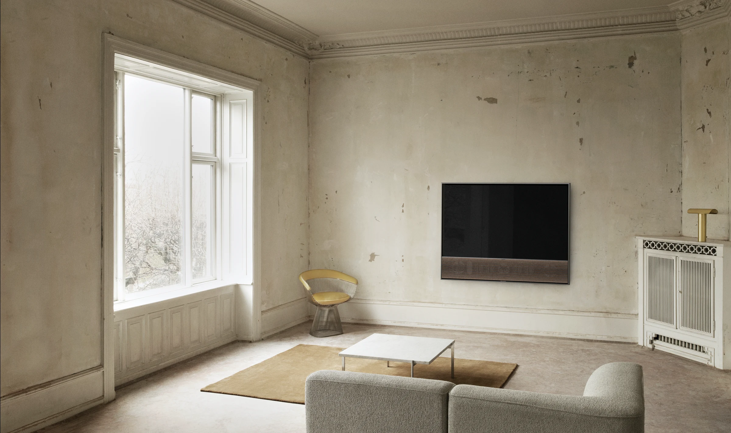 Beovision Contour black anthracite walnut